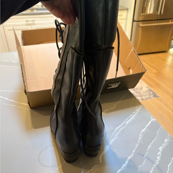 Sorel Black and Gray Wedge Boots - Picture 4 of 6